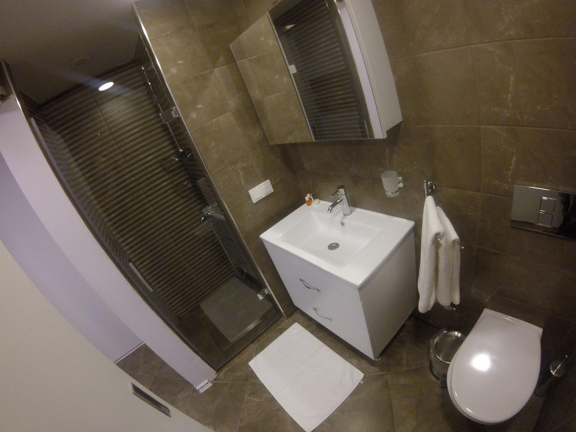 Ucar Royal Hotel Ve Konferans Salonu Sile Exterior photo